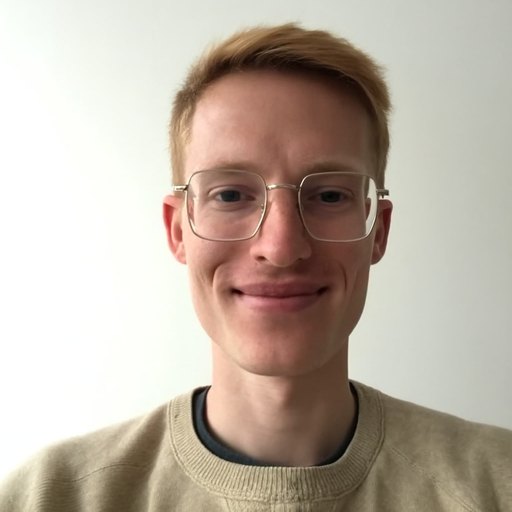 Rowan Tavares headshot